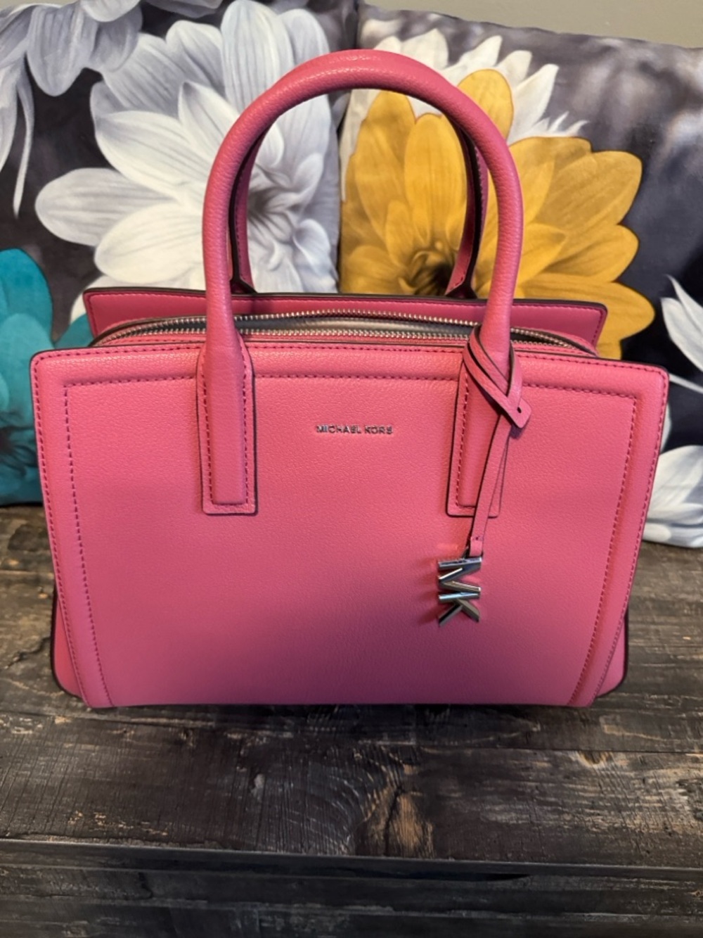 NWT Michael Kors Laila Pebbled Leather Medium Satchel in Rosewood